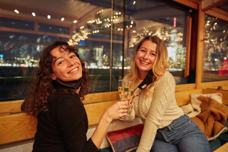NYC: Romantic Valentine's Day Champagne Cruise - In-Depth: What to Expect on the Cruise