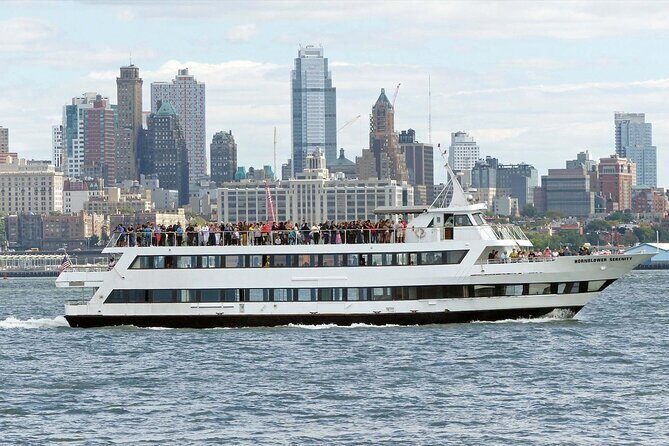 NYC: Serenity Yacht New Years Eve Party Cruise - Key Points