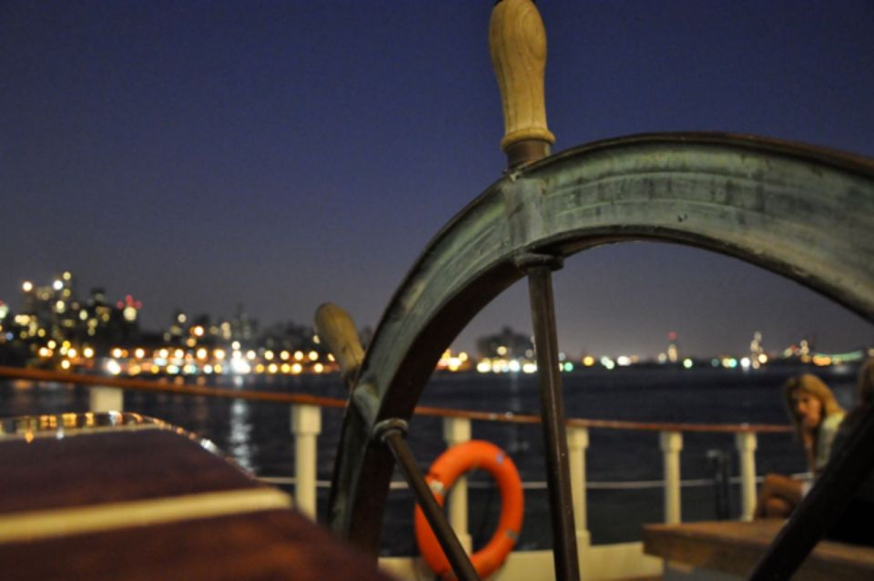 Nyc: Statue of Liberty Day Sail With Onboard Bar - Itinerary Details