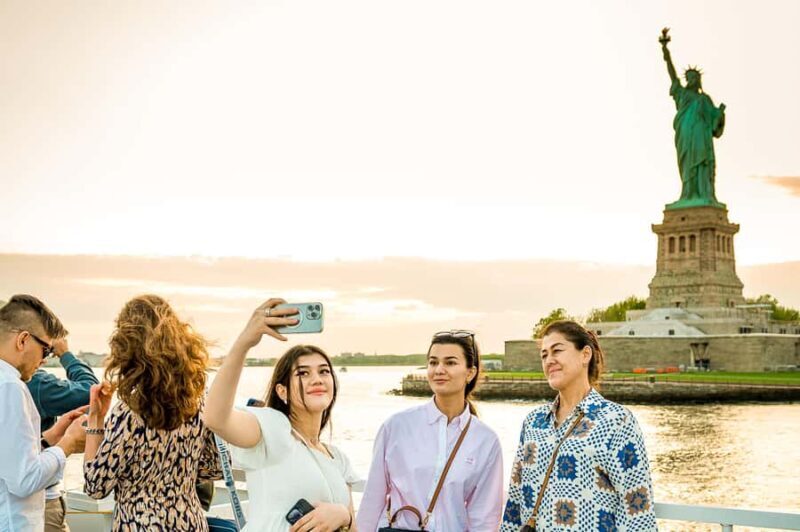 NYC: Tall Ships Parade of Sail, July 4th Buffet & Open Bar - Key Points