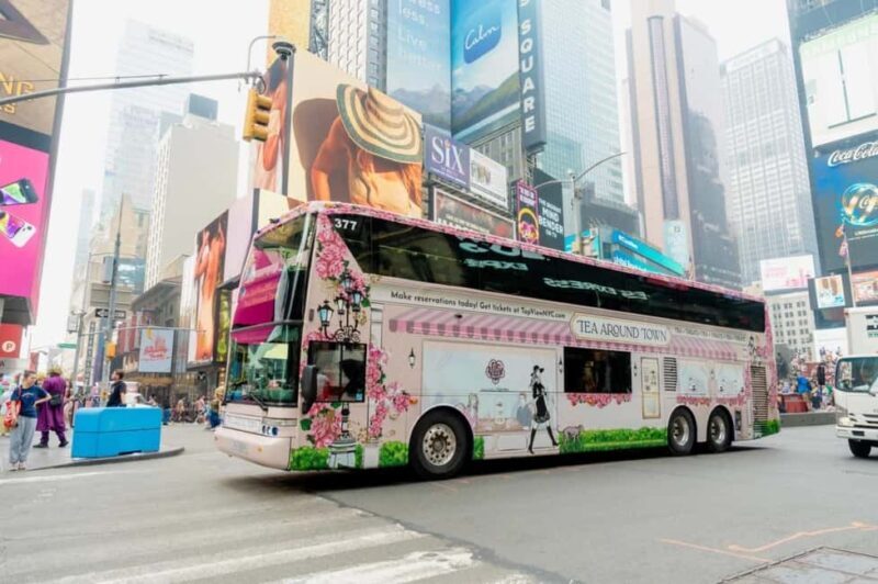 NYC: Tea Around Town Bus Tour with Live Entertainment - Key Points