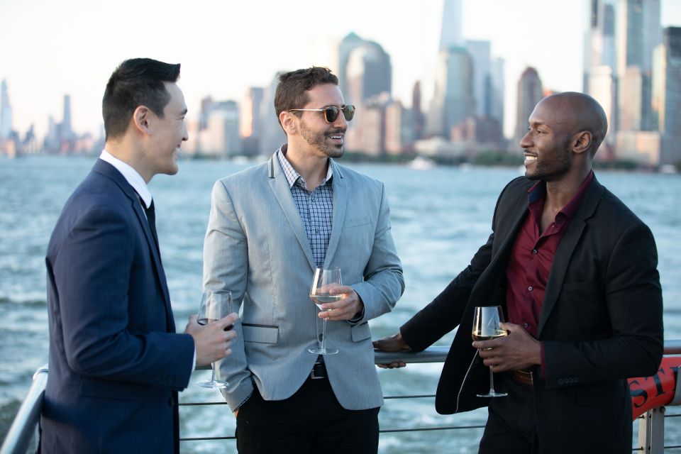 NYC: Thanksgiving Gourmet Lunch or Dinner Harbor Cruise - Accessibility and Policies