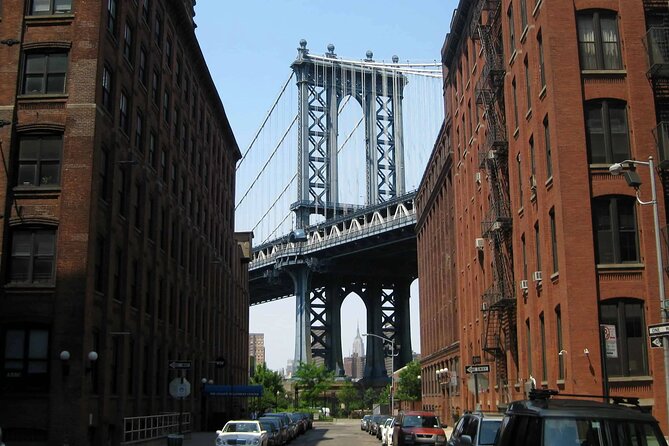 NYC Top Manhattan Landmarks - Small-Group Tour With Local Guide - Experiencing the Small-Group Advantage