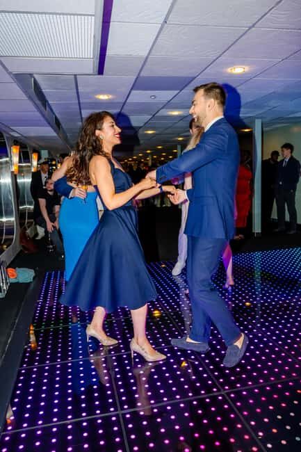 NYC: Valentine's Day Romantic Dinner Cruise - Key Points