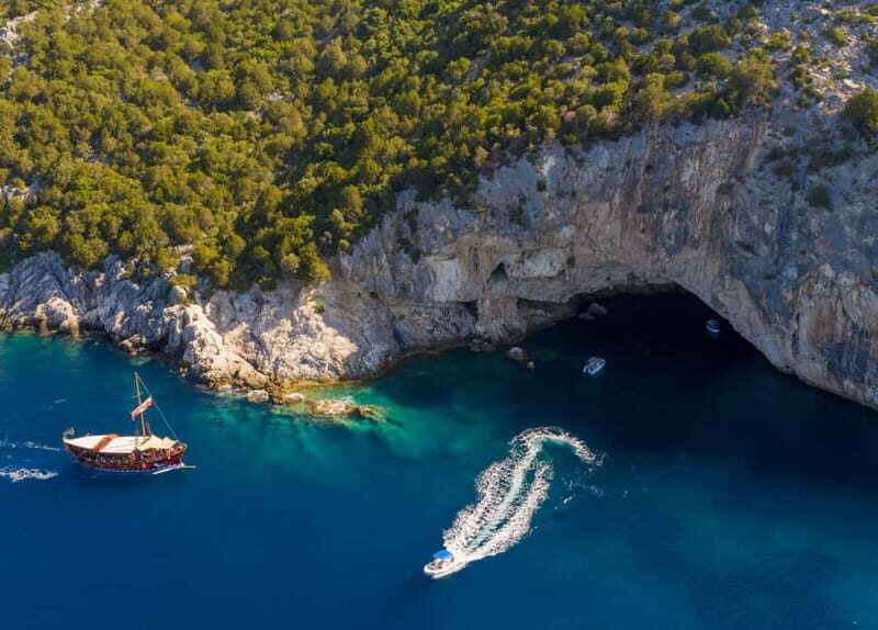 Nydri: Sailing Through History. Daily Cruise with Beach BBQ - Who Is This Tour Best For?