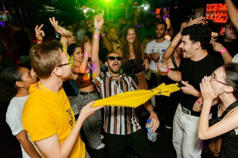 NYE Lisbon: New Year's Eve Pub Crawl - An In-Depth Look at the Lisbon NYE Pub Crawl Experience