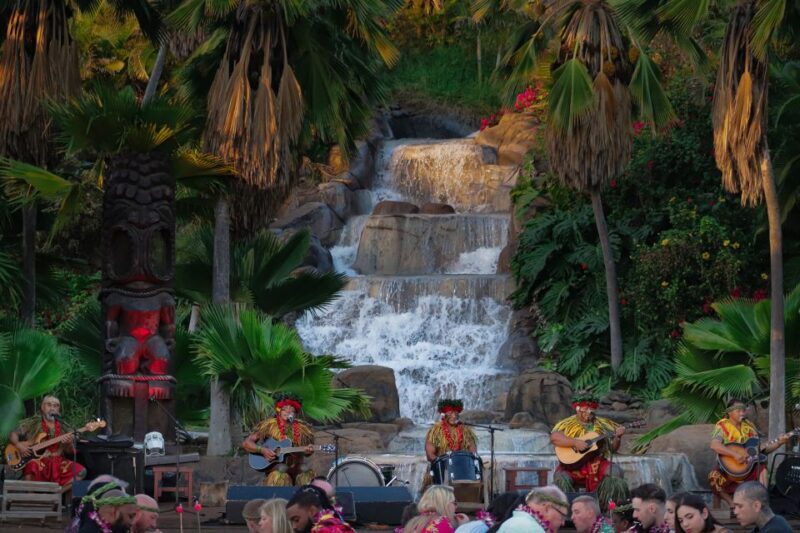 Oahu: Chief's Luau Dinner Show - A Full-Bodied Look at the Chief’s Luau Dinner Show on Oahu
