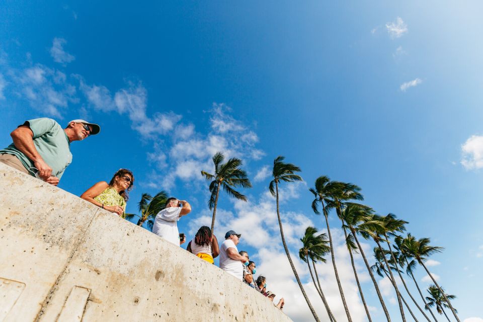 Oahu: Circle Island Tour With Lunch & Waimea Waterfall - Savor North Shore Shrimp