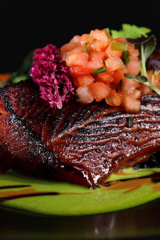 Oahu Cultural Food Tour - Vehicle Details