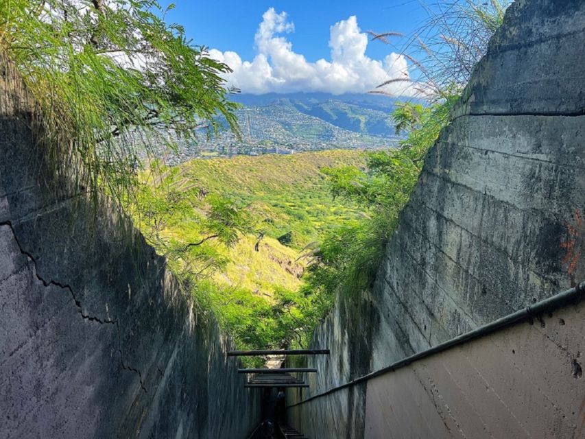 Oahu: Diamond Head Crater Trailhead Transfer & Entry Fee - Pickup and Drop-off Locations