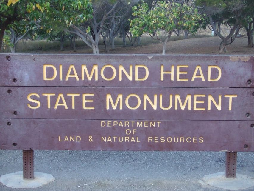 Oahu: Diamond Head Sunrise Hike With Acai Bowl and Malasada - Availability and Booking