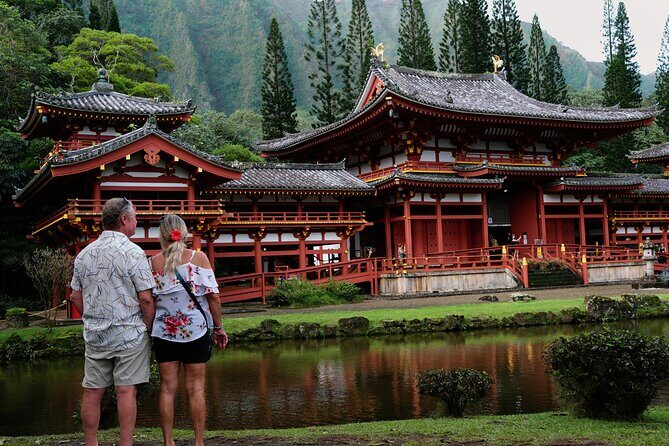 Oahu Family Adventure: Circle Island Tour + Byodo-in Temple - Key Points