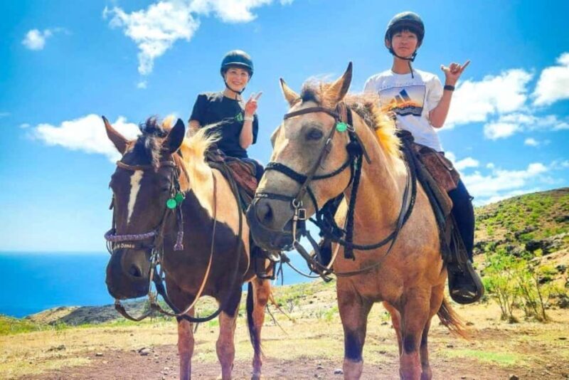 Oahu: Horseback Riding Sunshine or Sunset Tour - An Authentic Coastal Experience