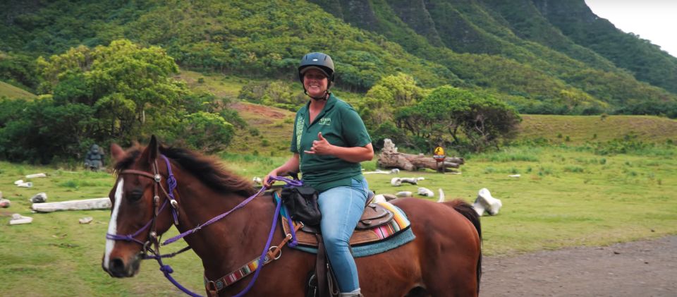 Oahu: Kualoa Hills and Valleys Horseback Riding Tour - Panoramic Views of Kaaawa Valley