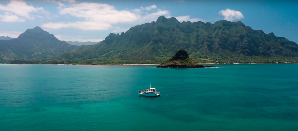 Oahu: Molii Fishpond and Kaneohe Bay Catamaran Tour - Accessibility of the Tour