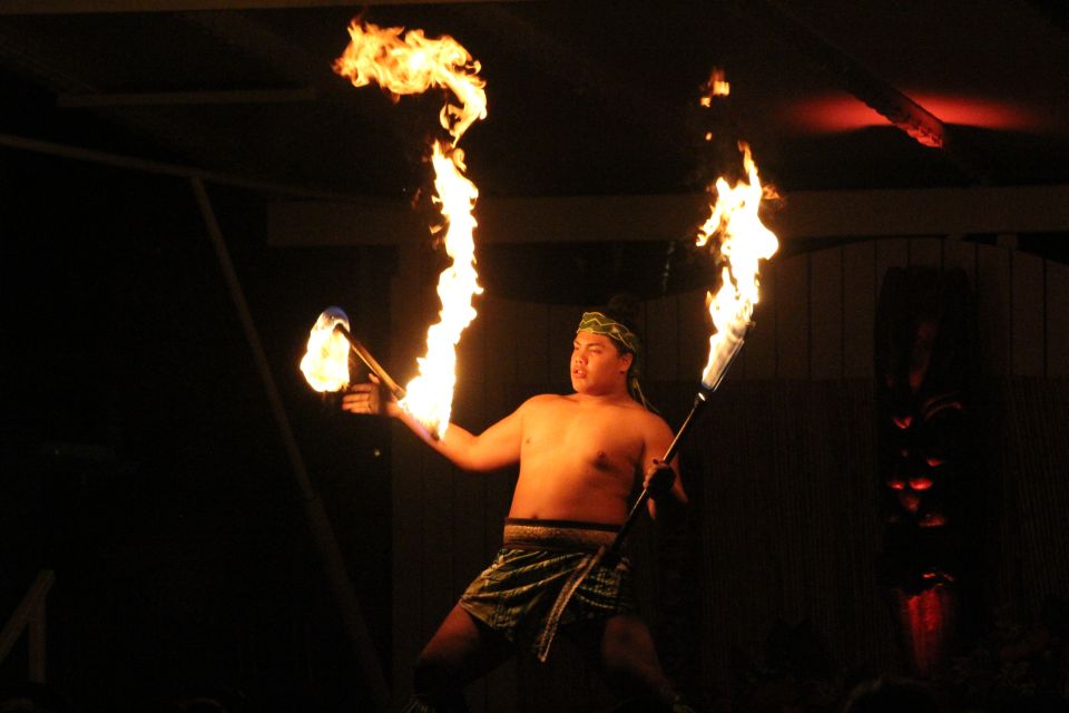Oahu: Oceanfront Luau at the Waikiki Aquarium - Highlights of the Event