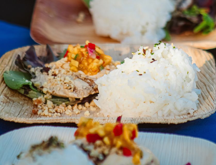 Oahu: Oceanfront Luau at the Waikiki Aquarium - Polynesian Cultural Showcase
