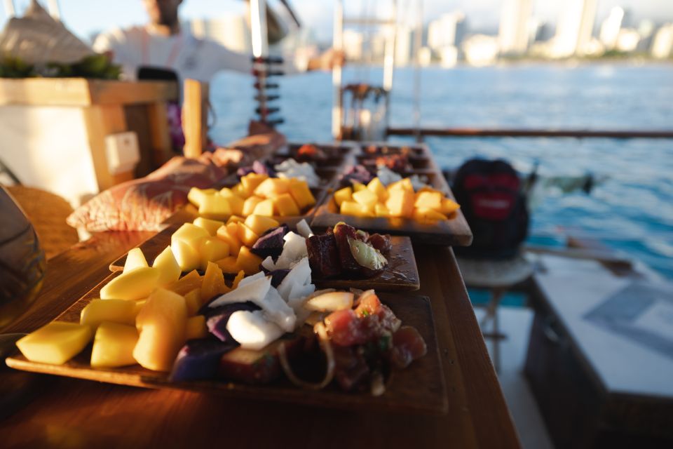 Oahu: Traditional Canoe Sunset Cruise With Dinner - Sailing the Coast of Waikiki