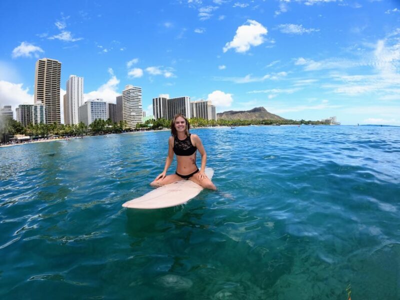 Oahu: Waikiki Beginner Private Surf Lesson- Female Guide - Introduction