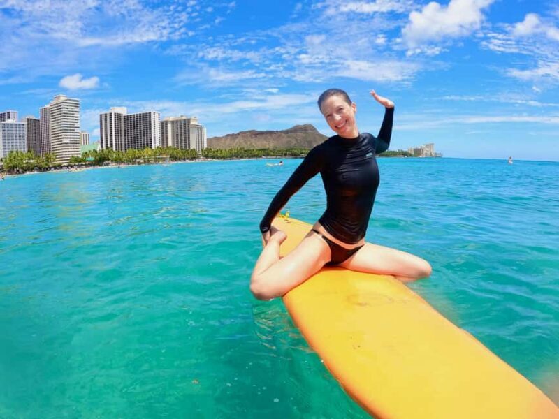 Oahu: Waikiki Beginner Private Surf Lesson- Female Guide - Key Points