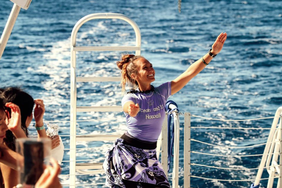 Oahu: Waikiki Whale Watching Tour-Donut and Coffee Included - Cancellation Policy