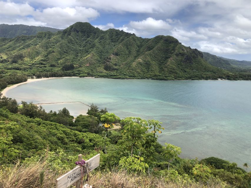 Oahu: Waterfall Hike & East Side Beach Day - Relaxing East Oahu Beaches