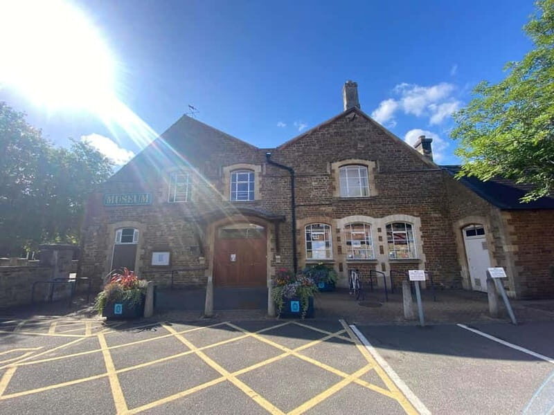 Oakham: Guided Walking Tour - FAQs
