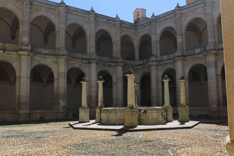 Oaxaca and its colors: Walking City Tour - A Well-Rounded Introduction to Oaxaca’s Charm