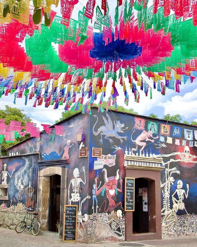 Oaxaca and its colors: Walking City Tour - A Chocolate Factory Treat