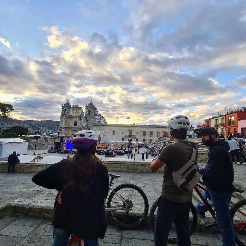 Oaxaca City: Bike Tour with Professional Guide+Art workshop - Key Points