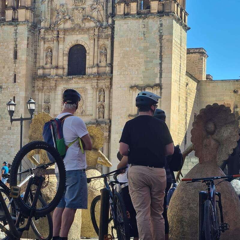 Oaxaca City: Bike Tour with Professional Guide+Art workshop - Value for Money