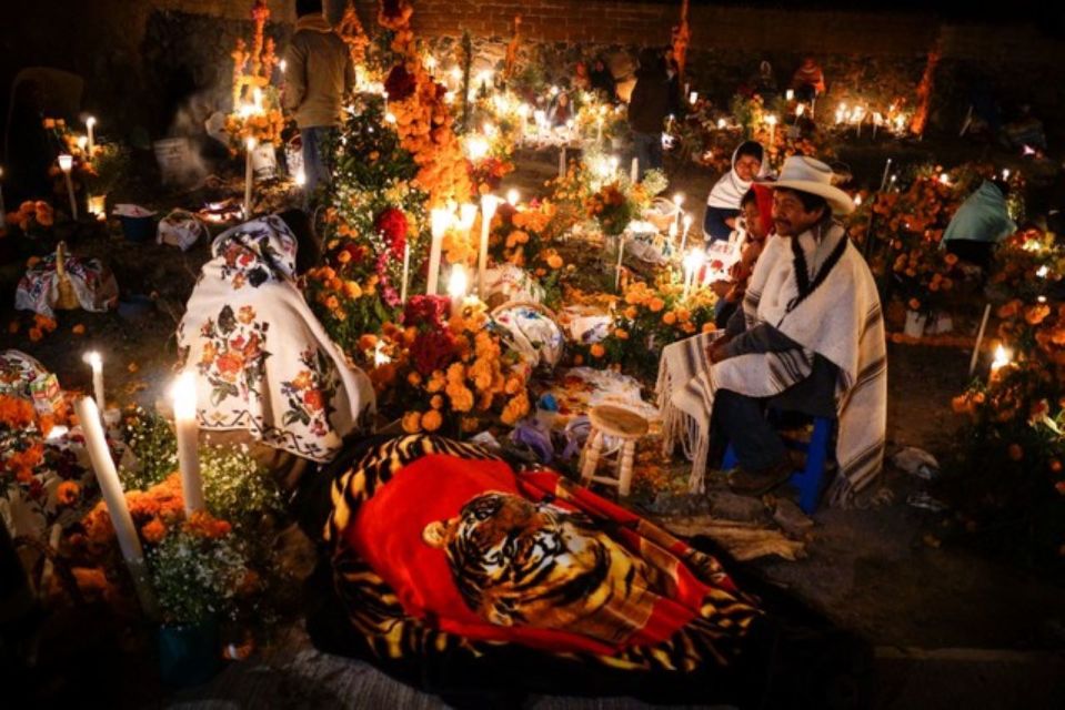 Oaxaca: Day of the Dead Tour - Participating in Comparsa Dance