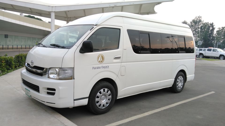 Oaxaca De Juarez: Roundtrip Private/Shared Airport Transfer - Comfort and Air Conditioning