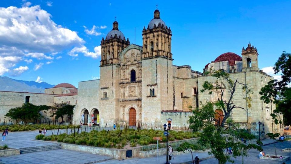 Oaxaca: Downtown & Santo Domingo Temple Walking Tour - Highlights of the Tour