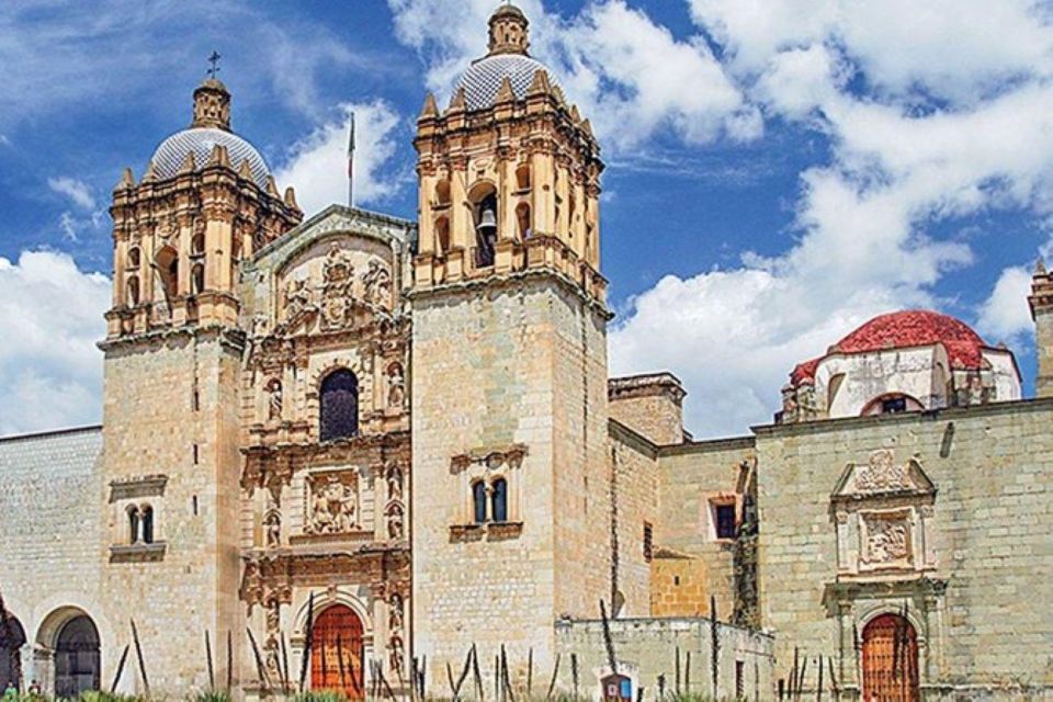 Oaxaca: Monte Alban & City of Oaxaca Private Tour - English or French Guides