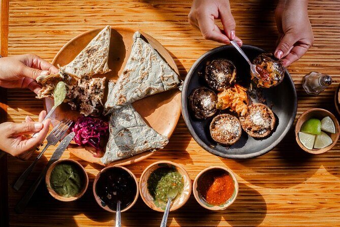 Oaxaca Streets Food Tour with 15+ Tastings - Exploring Oaxacas Nighttime Food Scene: A Detailed Review of the Streets Food Tour with 15+ Tastings