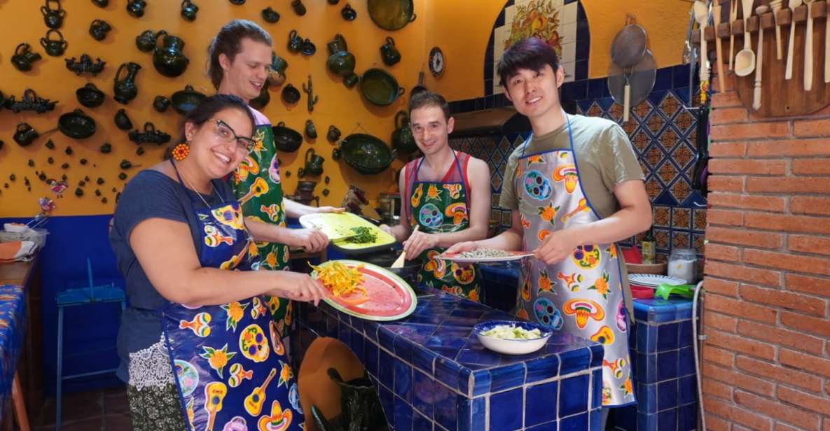 Oaxaca: Traditional Oaxacan Cooking Class With Market Visit - Learning From the Bilingual Instructor