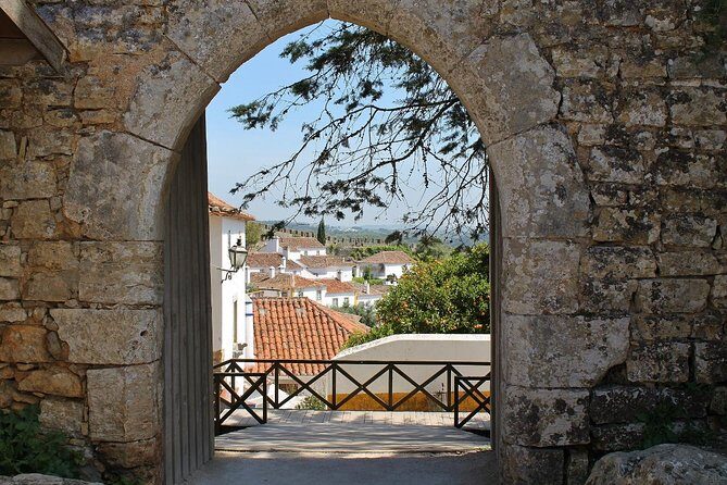 Óbidos historic village and Mafra Palace Private Tour - FAQs