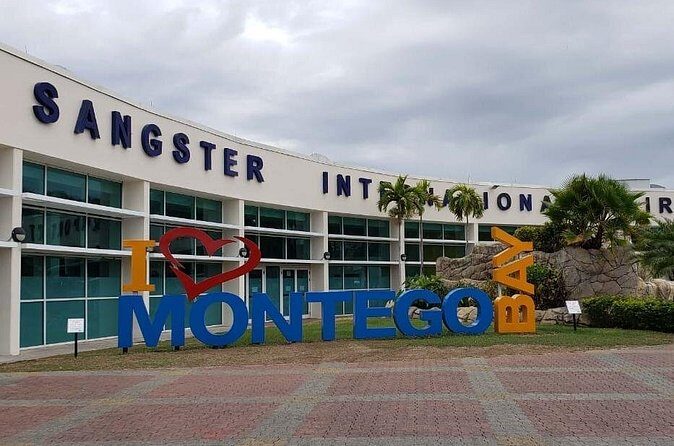 Ocean Coral Spring/Ocean Eden Bay Private Airport Transfer - The Experience: Authentic, Friendly, and Stress-Free