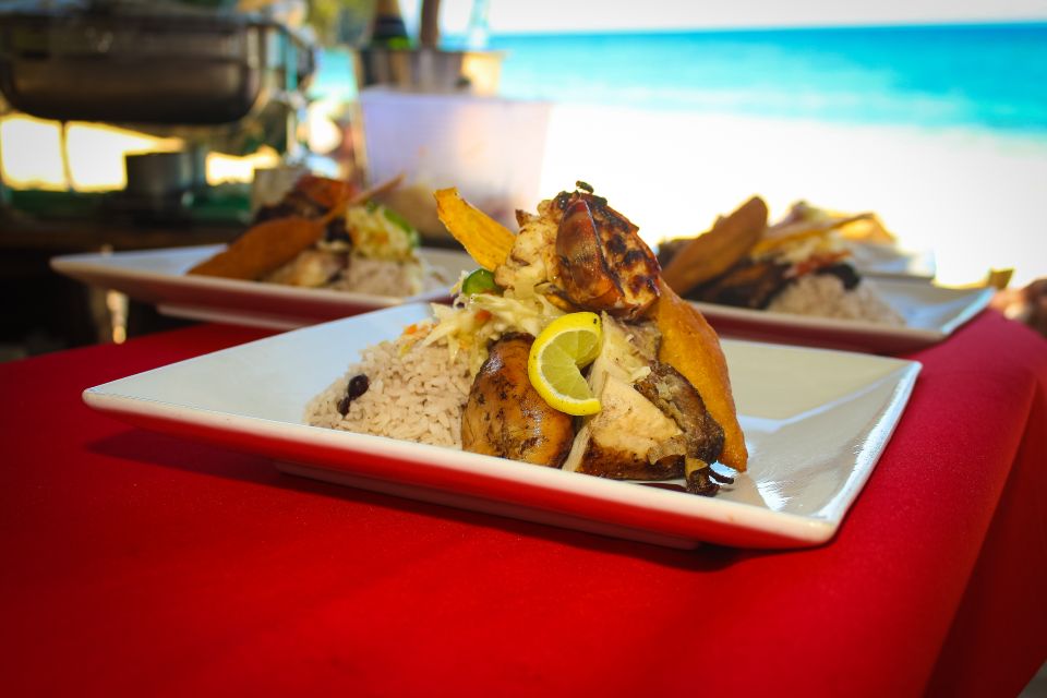 Ocho Rios: Bamboo Beach Club VIP Pass With Lunch and Drinks - Key Points