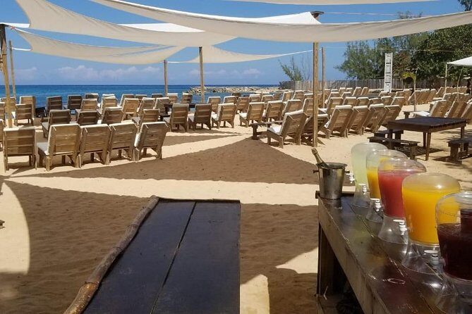Ocho Rios: Bamboo Beach Club with Specialty Lunch & Cocktails - Food and Drinks: Authentic Flavors and Good Value