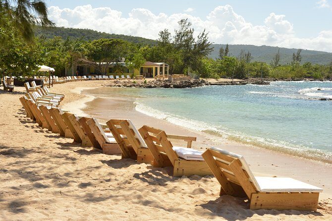 Ocho Rios: Bamboo Beach Club with Specialty Lunch & Cocktails - The Authentic Jamaican Experience: What Sets It Apart