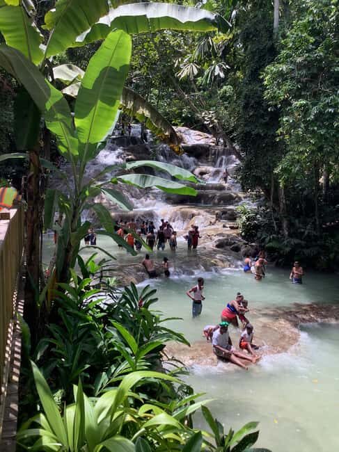 Ocho Rios: Dunn's River Falls and River Tubing Combo - Key Points