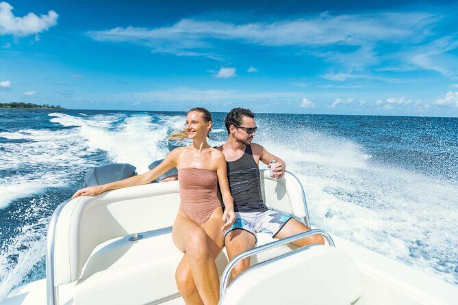 Ocho Rios Powerboat & Dunns River Falls Adventure - An Honest Look at the Ocho Rios Powerboat & Dunns River Falls Adventure