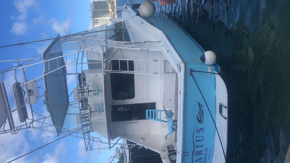 Ocho Rios Yacht Charter - 4HOUR Cruise With Refreshments - Secluded Private Beach Exploration