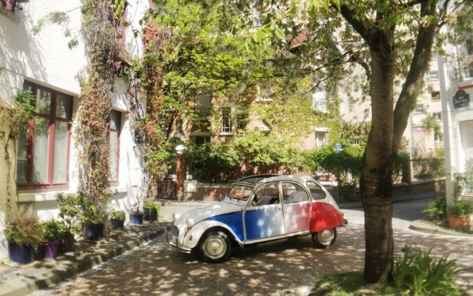Off-the-Beaten Track in Paris: 2-Hour Vintage 2CV Tour - Booking Information and Policies