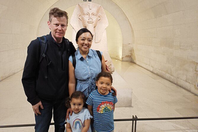 Off the Crowds Louvre private tour by night for Kids w/fast entry - Key Points