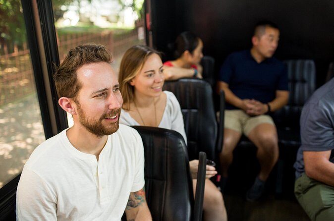 Offbeat History Tour of Richmond on a bus - FAQ