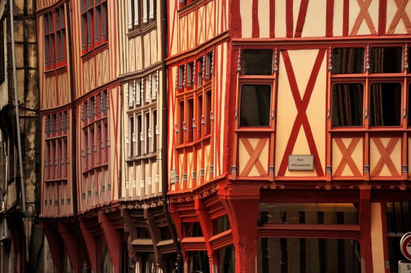 Official English 2hrs Guided Tour of the Must-Sees of Rouen - Tour Features
