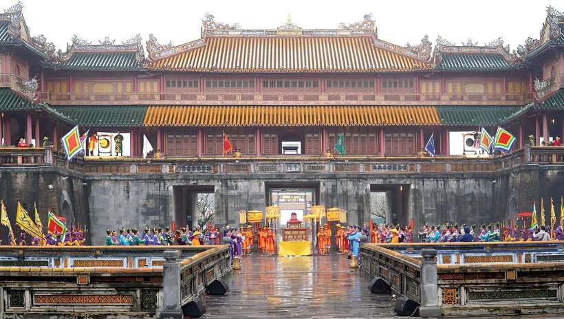 Official Hue: Dragon Boat, Imperial Citadel, & Market Tour - Tour Overview and Details